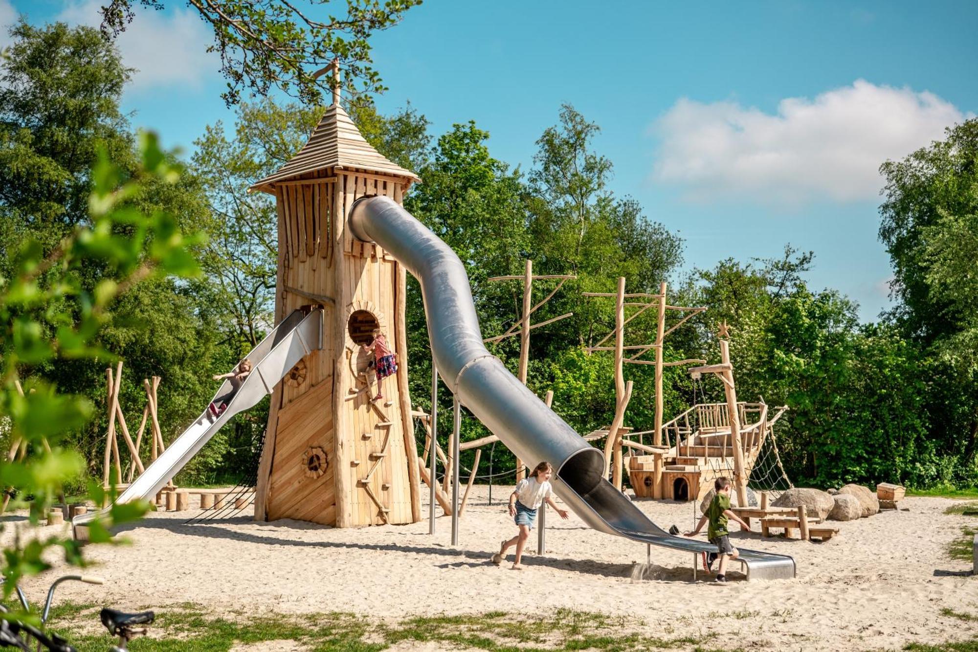 Vakantiehuis Camping It Wiid Earnewâld Esterno foto